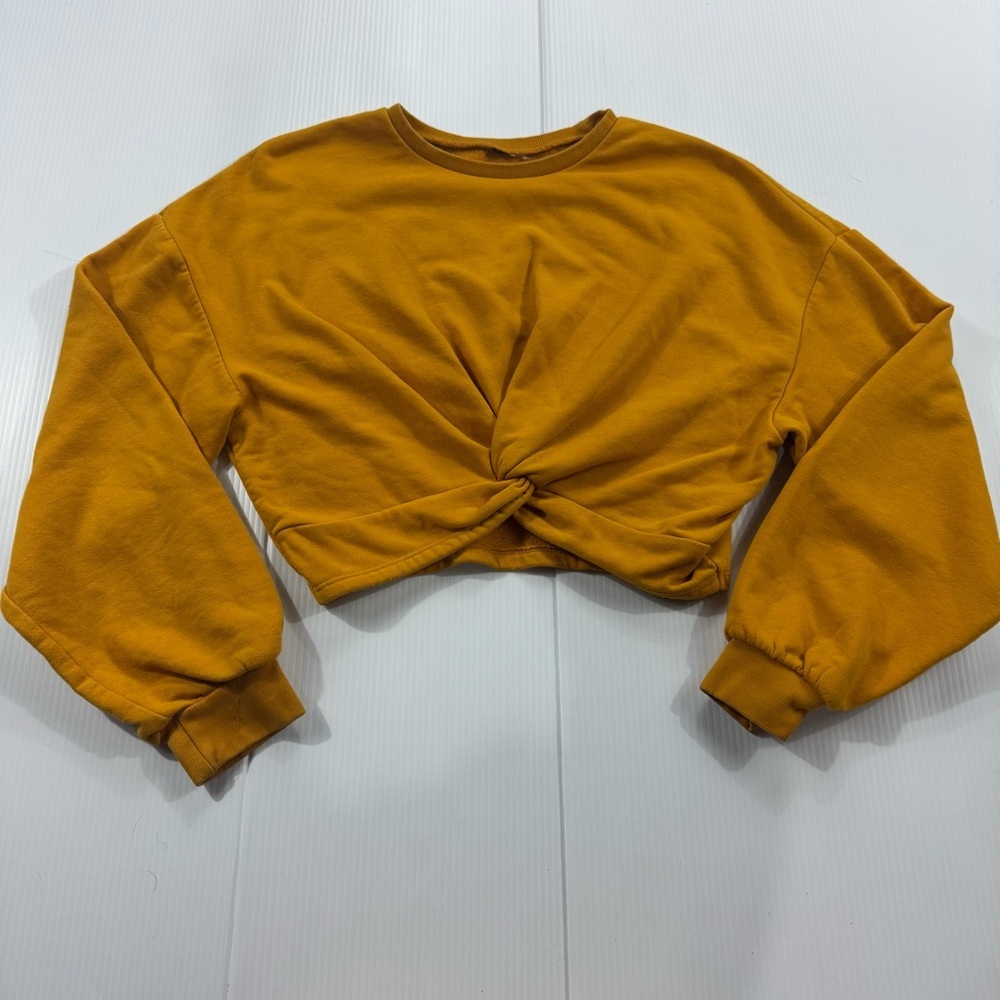 W44. Women’s Twist Front Mustard Top (M)